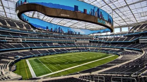 中国世预赛遭澳大利亚2-0逆转，丧失直接晋级资格